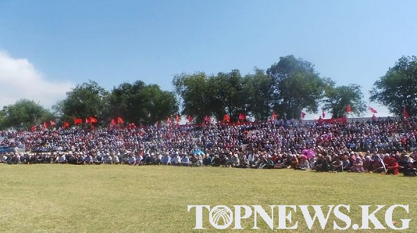 (видео) “Бүтүн Кыргызстан Эмгек» саясий партиясынын лидерлери Баткен жана Ош облусунда эл менен жолугушту