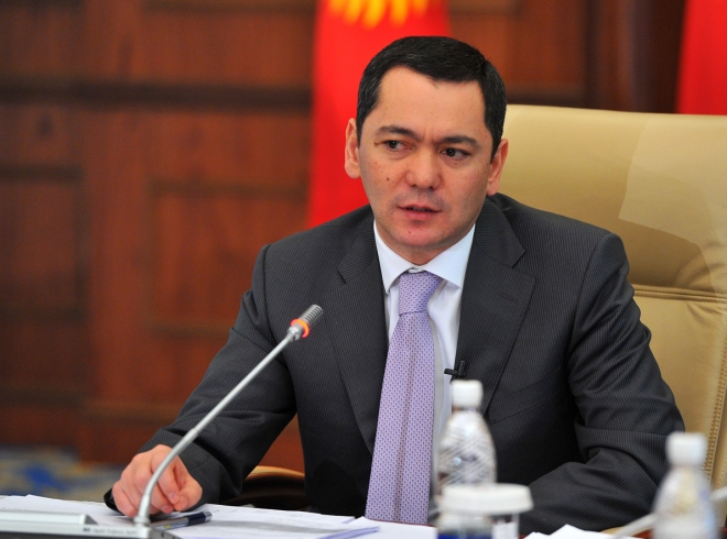 Омурбек Бабанов предлагает лицам с двойным гражданством разрешить занимать пост министра в Кыргызстане