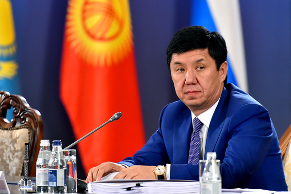 Премьер-министр Темир Сариев подал в отставку