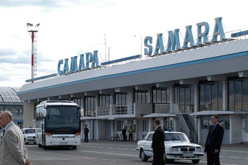 В Самарском аэропорту гражданам прибывшим из Оша не позволили провезти 6 кг мяса и 4 кг творога