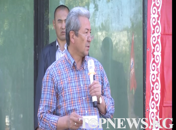 (видео)Ноокат эли «Бүтүн Кыргызстан Эмгек» партиясынын теңтөрагасы А. Мадумаровду чоң кубаныч менен тосуп алды