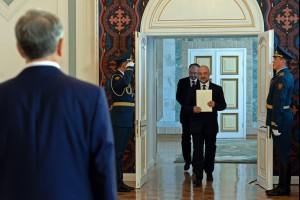 Президент Алмазбек Атамбаев принял Верительные грамоты от Послов ряда иностранных государств