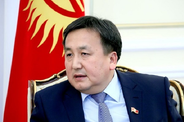 Депутаты Жогорку Кенеша встретились в Москве с кыргызской диаспорой