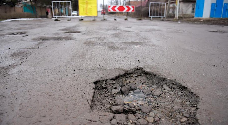 Мэрия Бишкека начала ремонт городских дорог (список)