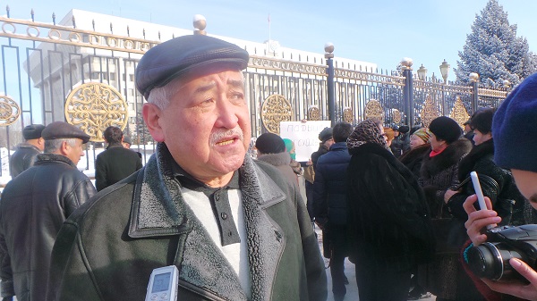 Видео: Митинг в поддержку А.Саляновой