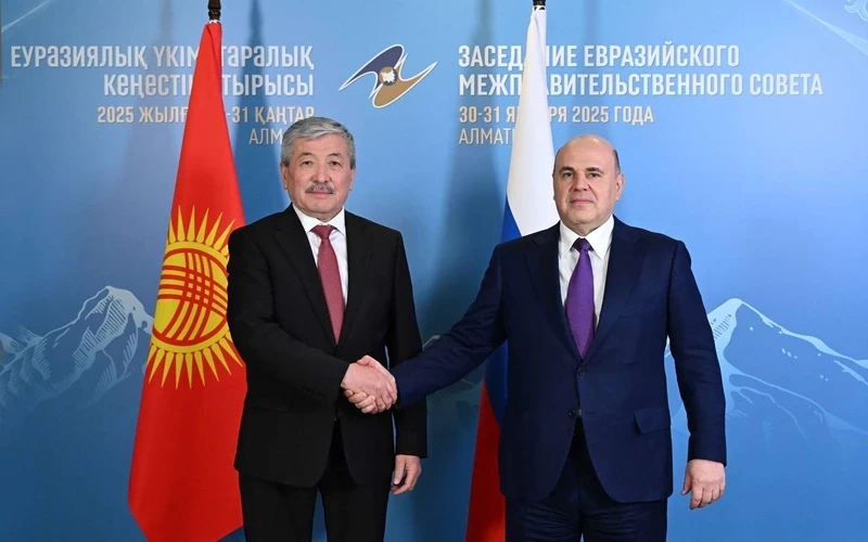 Адылбек Касымалиев и Михаил Мишустин провели телефонные переговоры