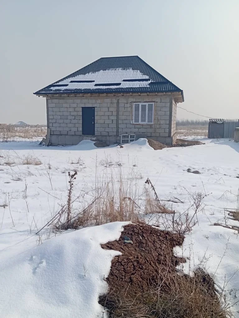 На окраине Бишкека выявили незаконную застройку на пахотных землях