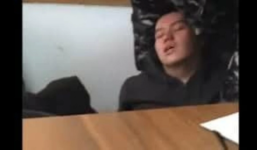 Темирлан Султанбеков потерял сознание перед судебным заседанием