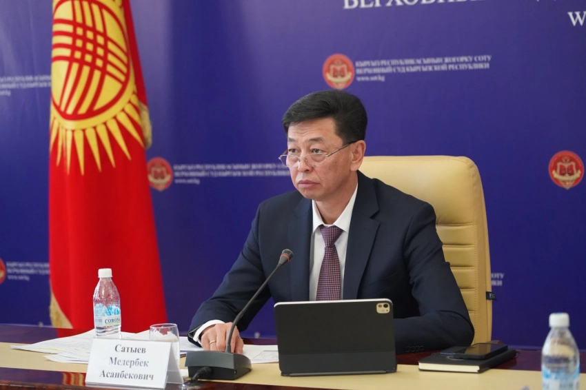 Глава Верховного суда КР заслушал отчет о проделанной работе судов Баткенской области за прошлый год
