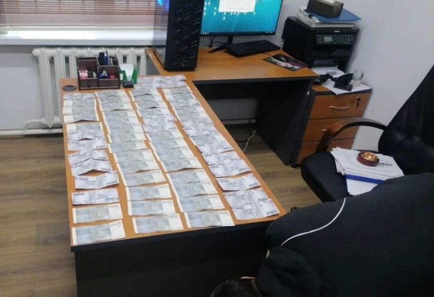 Житель Алайского района задержан за дачу взятки сотруднику ГКНБ
