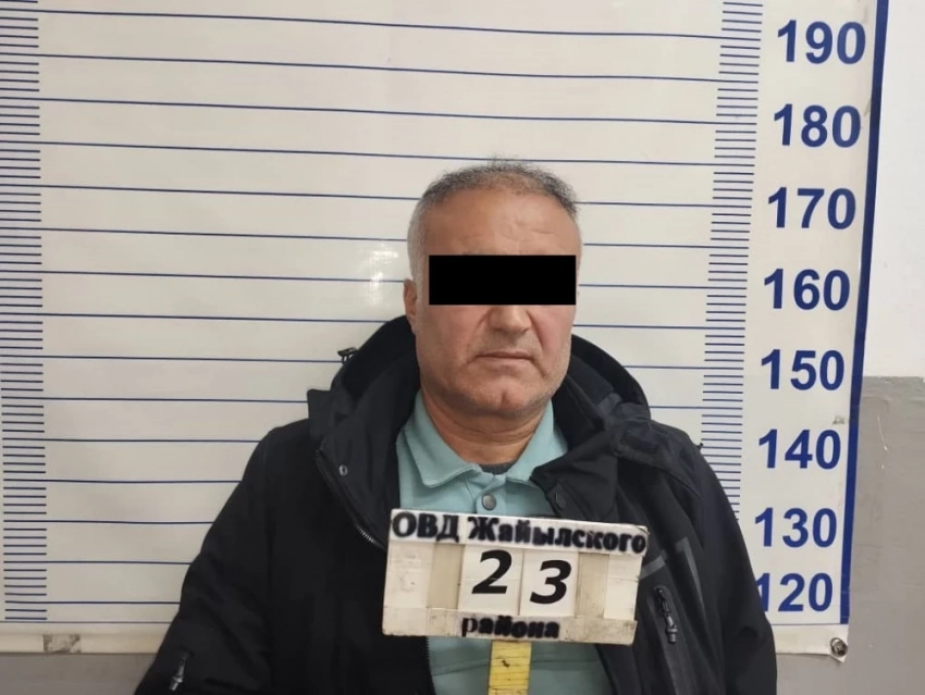 В Кара-Балте задержали иностранца по подозрению в серии мошенничеств