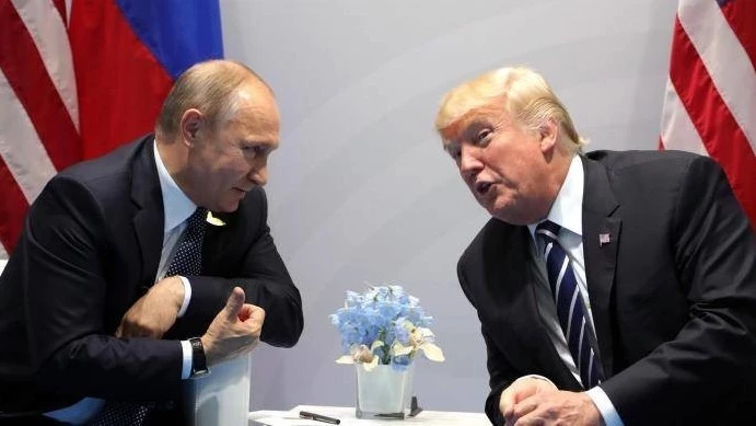 Путин и Трамп провели телефонный разговор