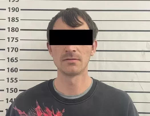 В Сокулуке задержали подозреваемого в убийстве и поджоге дома, чтобы скрыть преступление