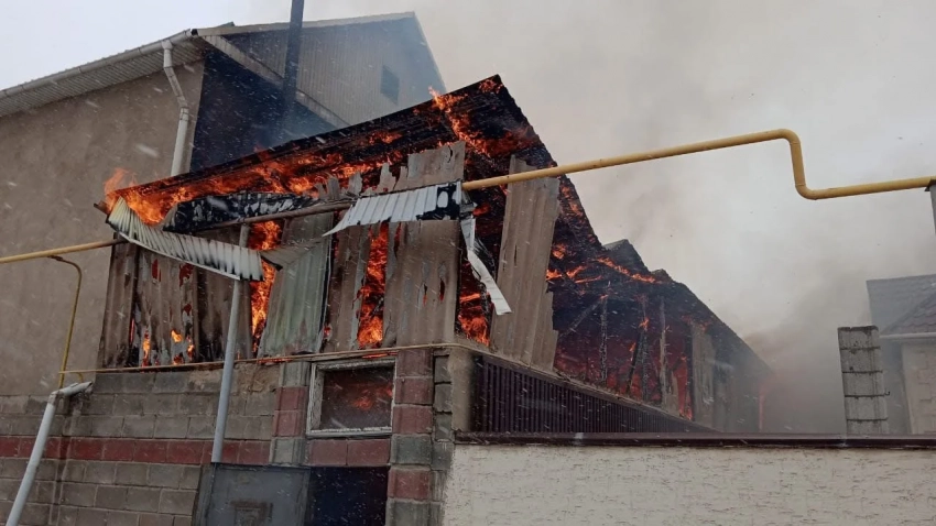 В Новопавловке произошел пожар в жилом доме