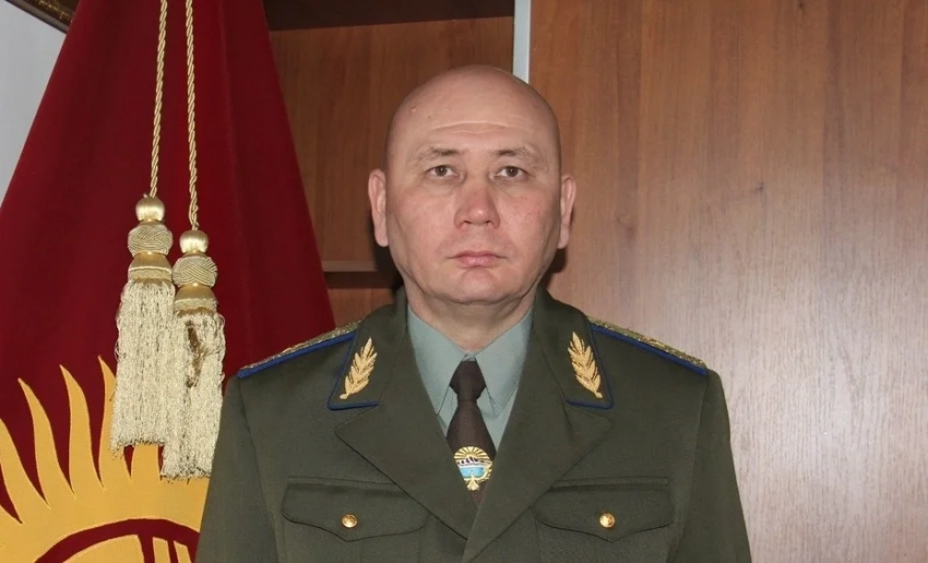 Президент объявил устное замечание Айбеку Шаменову за недопустимый тон общения с жителями села Достук