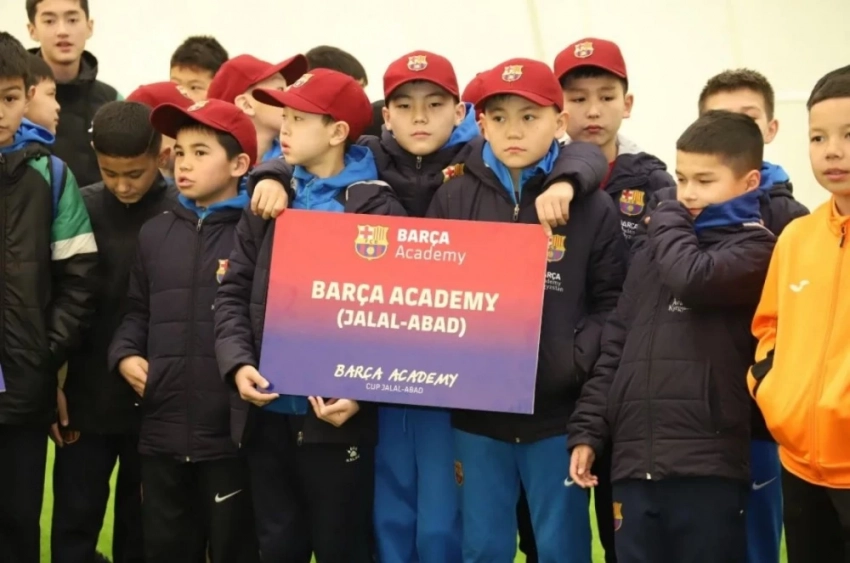 В Джалал-Абаде стартовал международный турнир "Barca Academy Cup"