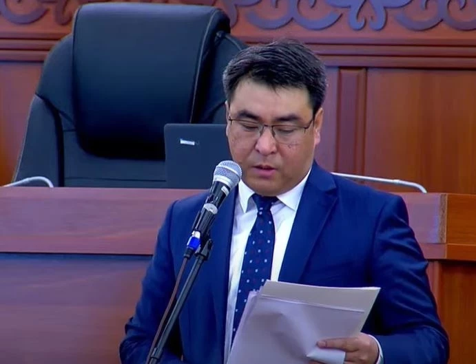 Спикер депутату: Я вам не Нурланбек Тургунбекович