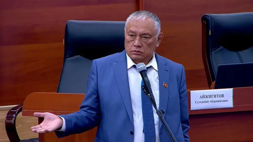 В парламенте Кыргызстана рассказали, почему не впустили в Жогорку Кенеш Султанбая Айжигитова