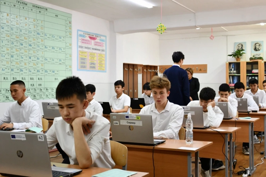 В Кыргызстане проходит исследование PISA-2025: как школьники сдают тест