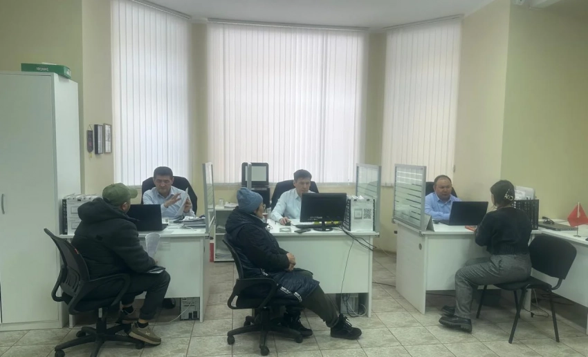 Минтруда КР выступает за всестороннее изучение инцидента с силовым задержанием кыргызстанцев в Москве