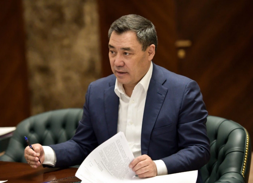 Садыр Жапаров призвал ускорить дебюрократизацию системы госуправления