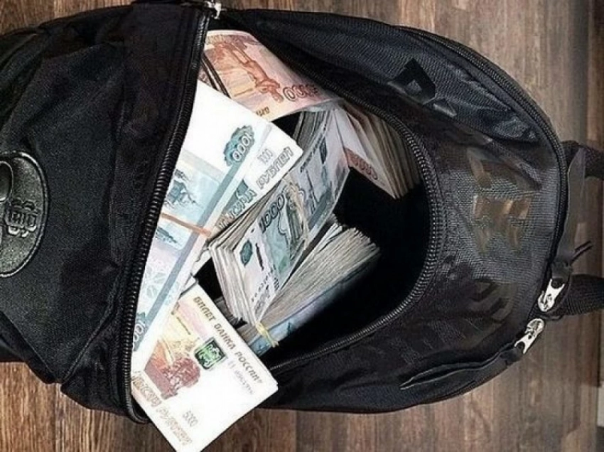 В Москве кыргызстанца обманули на 10 миллионов во время сделки с криптой
