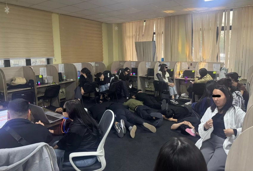 ГКНБ Кыргызстана задержал 43 сотрудников подпольного колл-центра кибермошенников