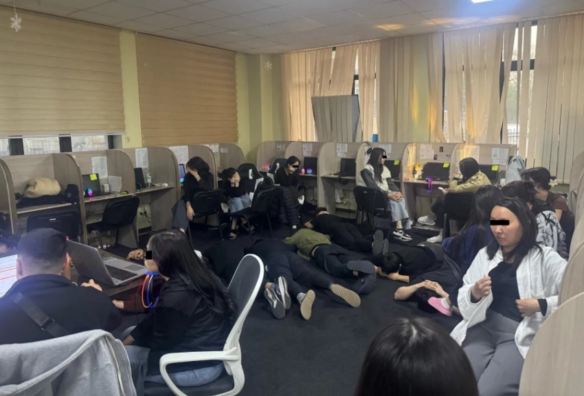 В Бишкеке задержали сотрудников казахского «Колл-Центра»
