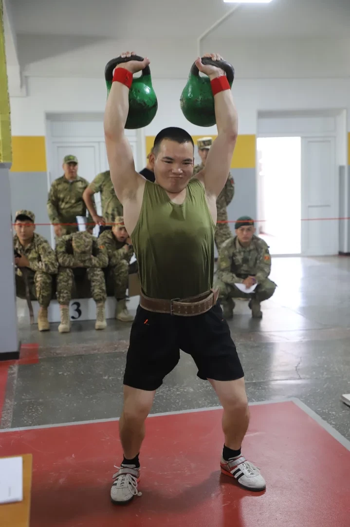 Состоялось открытие спартакиады ВС КР по военно-прикладным видам спорта