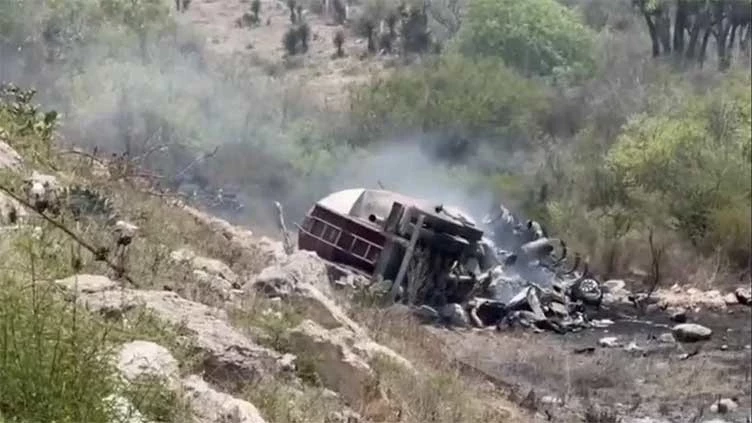В ДТП в Мексике столкнулись три автомобиля, погиб 21 человек