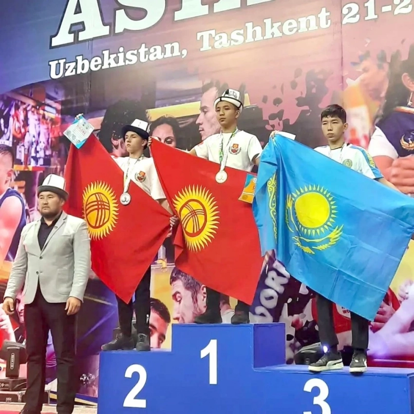 Кыргызстан завоевал медали на чемпионате Азии по армрестлингу