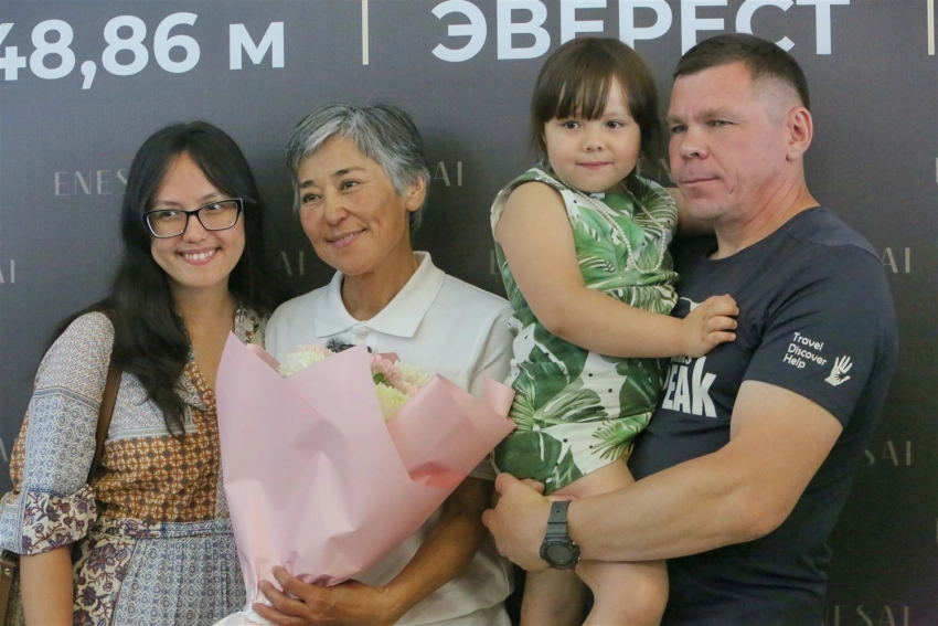 Первая кыргызстанка на Эвересте-Асель Байбагышева
