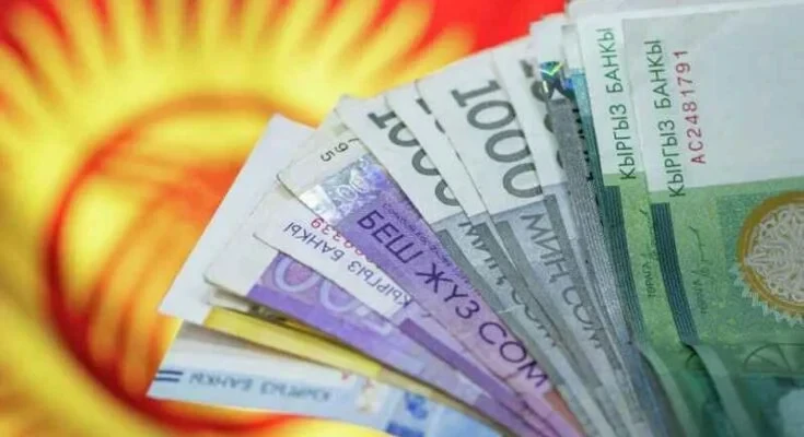 Казна Кыргызстана превысила 704 млрд сомов