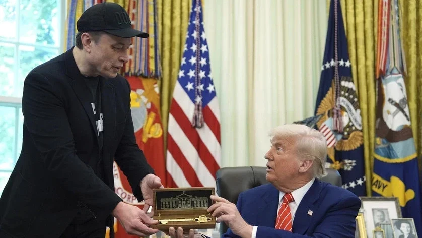 Трамп назвал Илона Маска сумасшедшим. Хронология конфликта бывших соратников