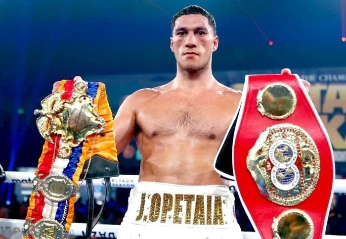 Непобежденный чемпион Джей Опетая вызвал на бой Александра Усика