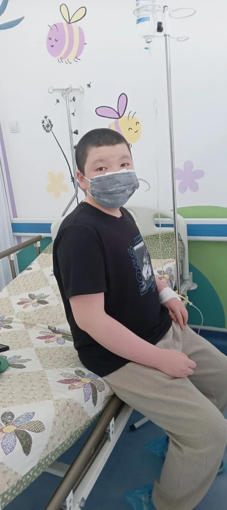 "Важны даже 5-10 сомов". Нурель нуждается в срочной пересадке костного мозга