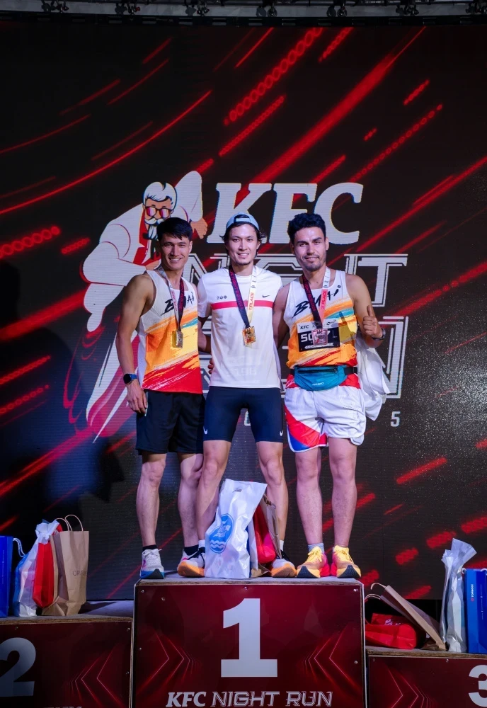 KFC Night Run 2025: тысячи бегунов и атмосфера вечерней столицы, которую не забудешь