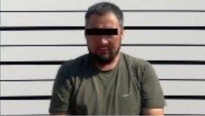Мужчина угрожал водителям, разбил стекло авто и попал на видео. "Басмача" задержали