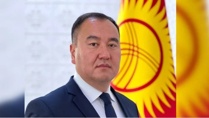 Садыр Жапаров сменил акима Тюпского района