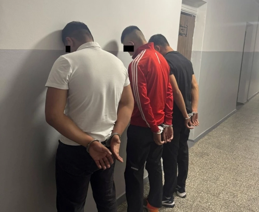 В Токмоке задержали троих подозреваемых в групповом избиении парня