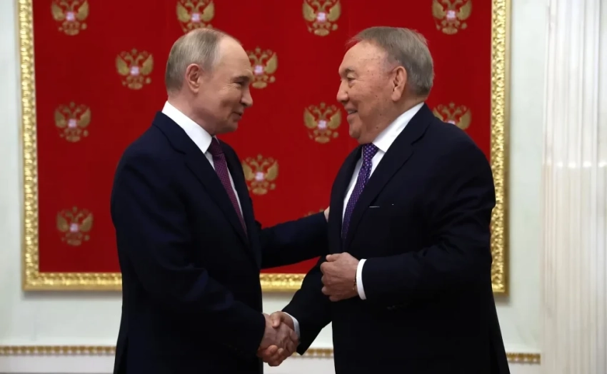 «Обсуждали преемника». Инсайдер рассказал, зачем недавно встречались в Кремле Путин и Назарбаев