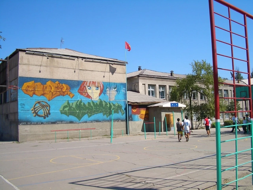 В школах Кыргызстана не хватает 947 педагогов