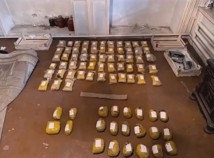 Силовики провели спецоперацию и изъяли 78,6 кг опия и гашиша (видео)