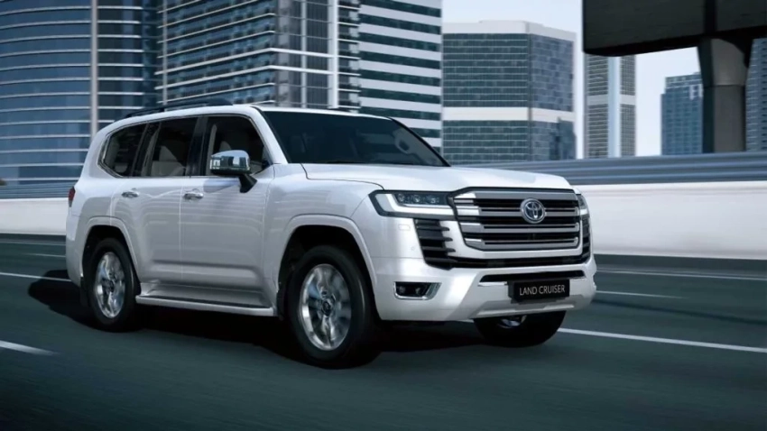Из Кыргызстана в Россию чаще ввозят Toyota Land Cruiser 300