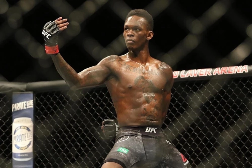 Исраэль Адесанья введён в Зал славы UFC за легендарный бой 2019 года