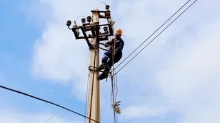В Нарыне проводят модернизацию электросетей