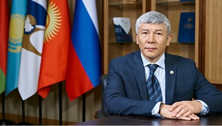 Президент назначил нового посла КР в Грузии