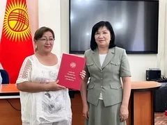 Представители благотворительных фондов отмечены ко Дню медработника
