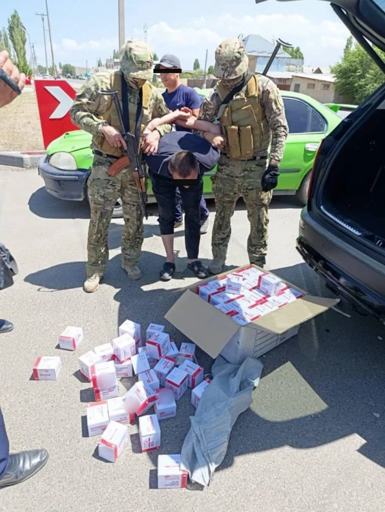 В Таласе задержан мужчина с крупной партией психотропных капсул