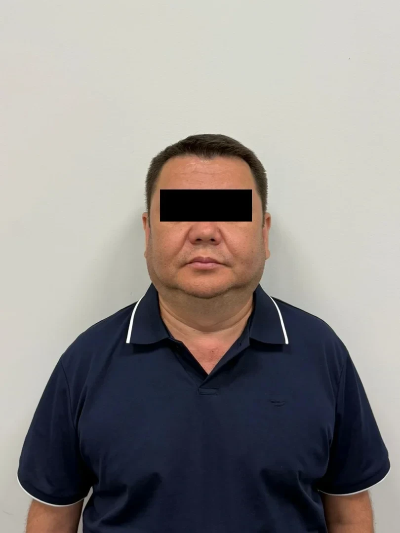 ГКНБ: задержаны сотрудники УГНС по Кара-Суйскому району